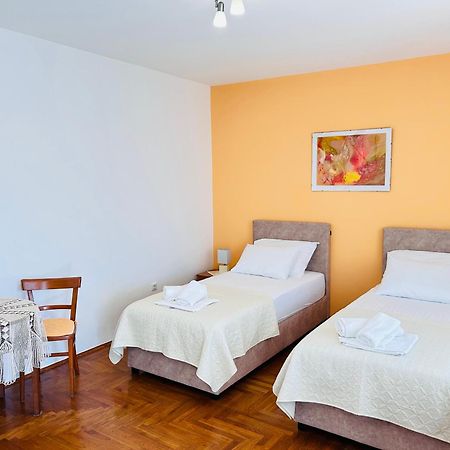 Seaview Guesthouse - Zf Hvar フヴァル エクステリア 写真
