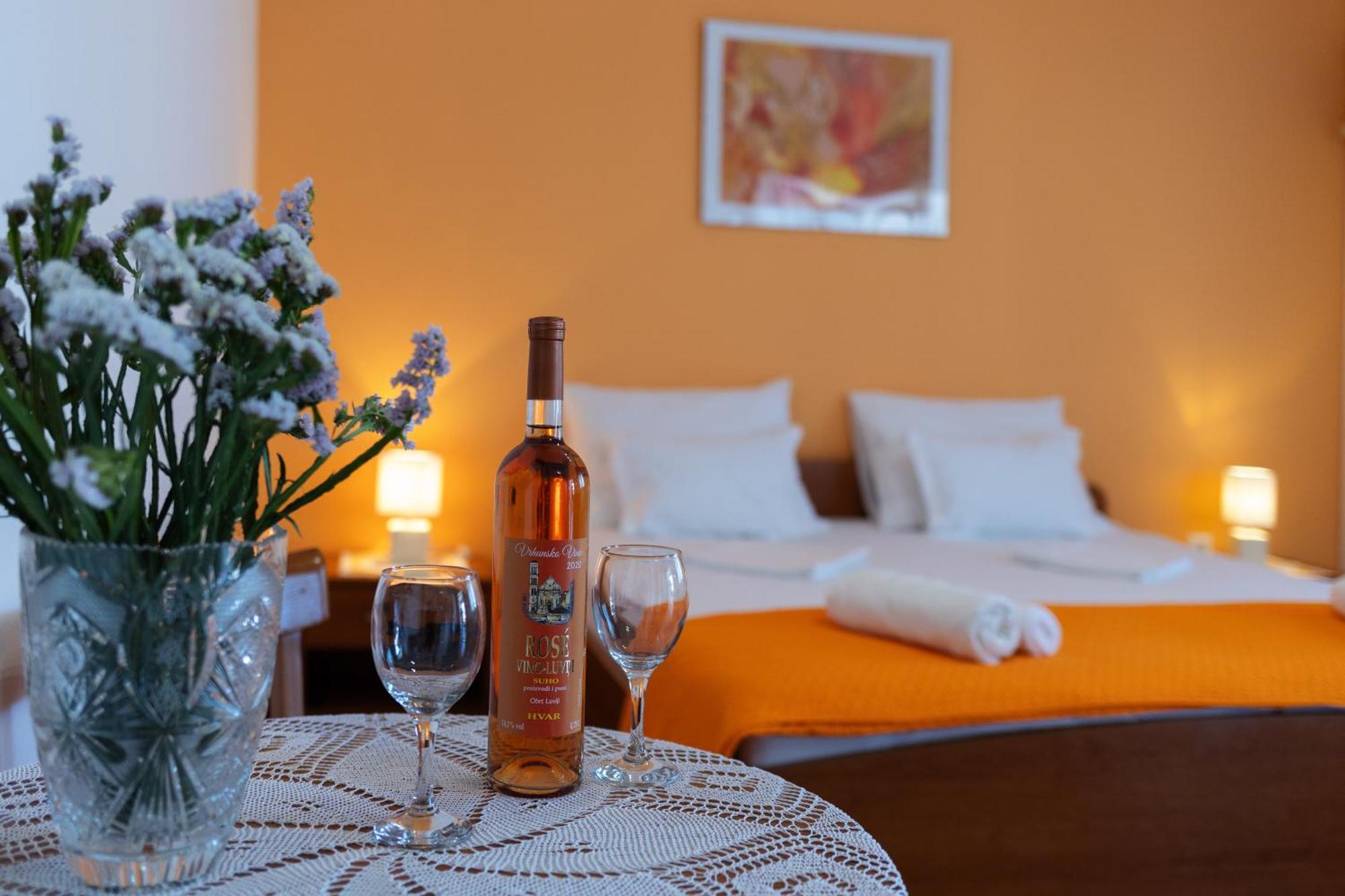 Seaview Guesthouse - Zf Hvar フヴァル エクステリア 写真