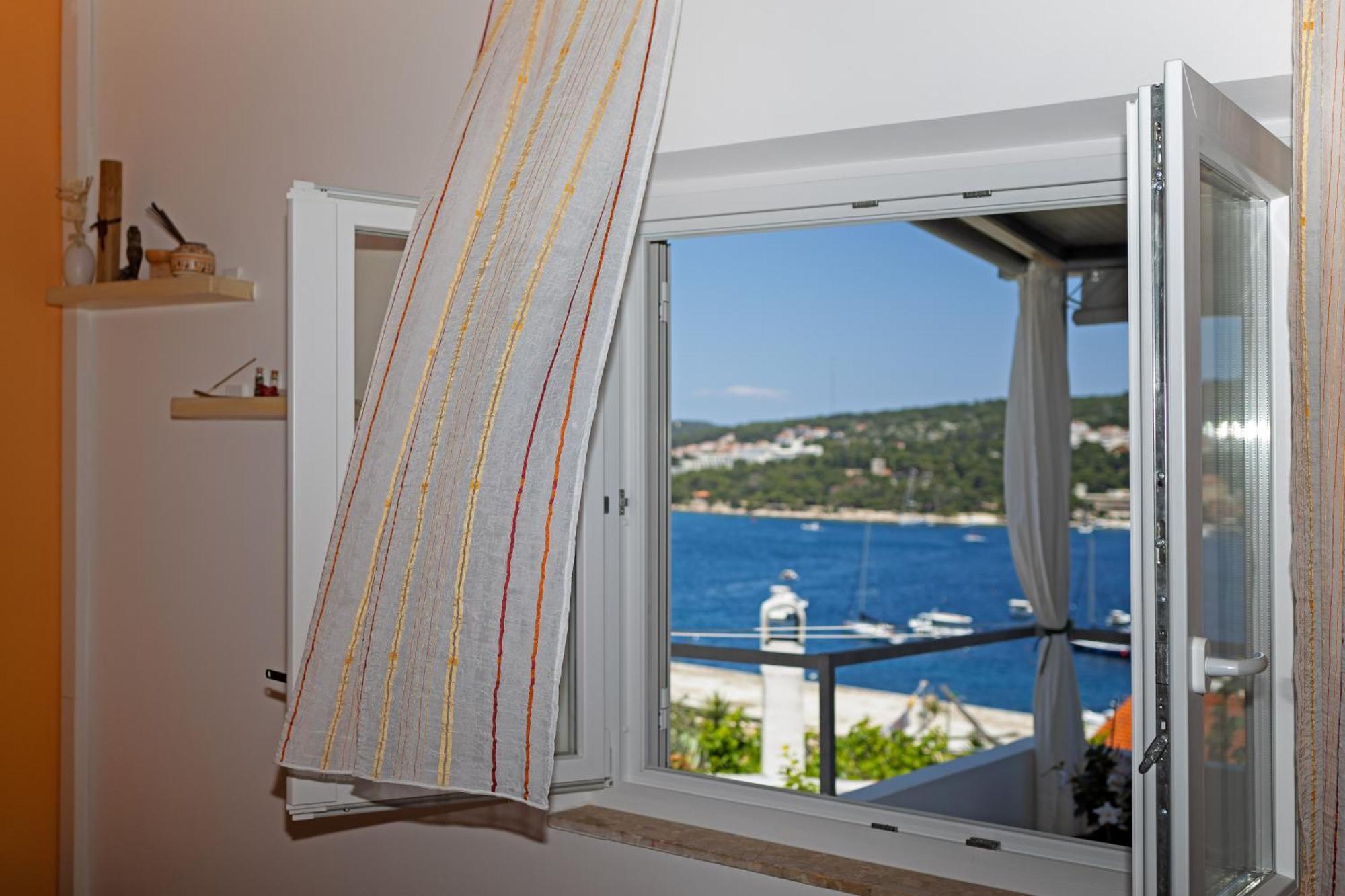 Seaview Guesthouse - Zf Hvar フヴァル エクステリア 写真