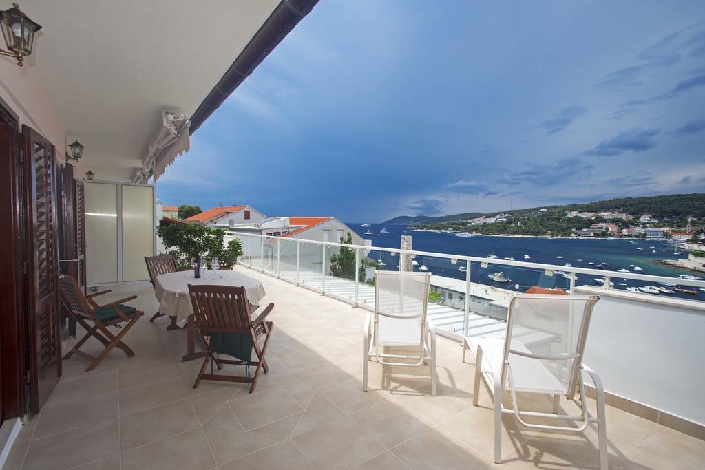 Seaview Guesthouse - Zf Hvar フヴァル エクステリア 写真