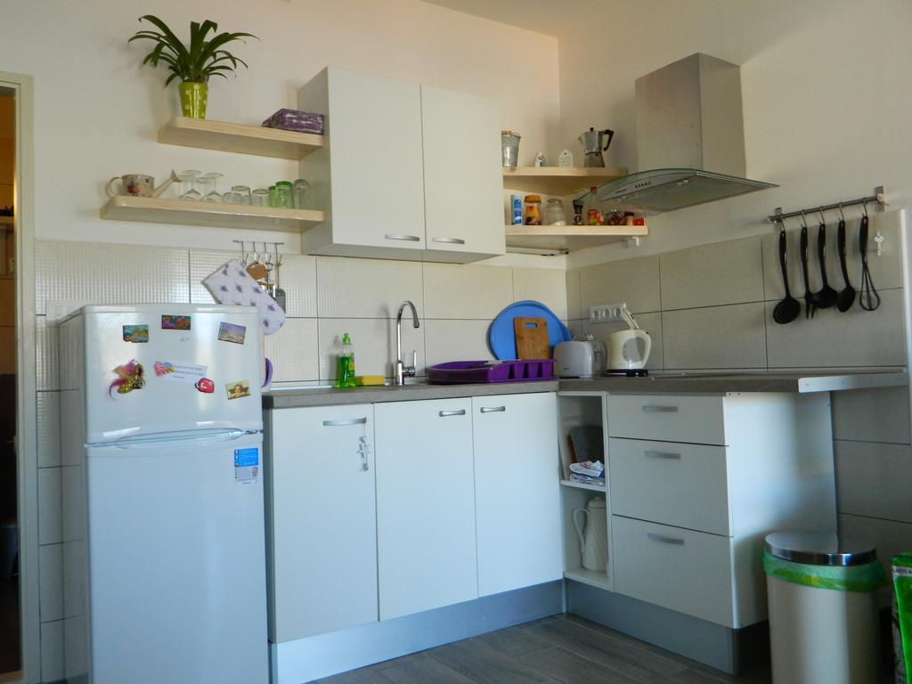 Seaview Guesthouse - Zf Hvar フヴァル エクステリア 写真
