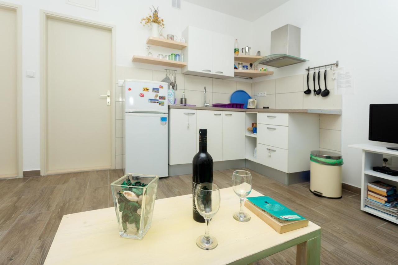 Seaview Guesthouse - Zf Hvar フヴァル エクステリア 写真